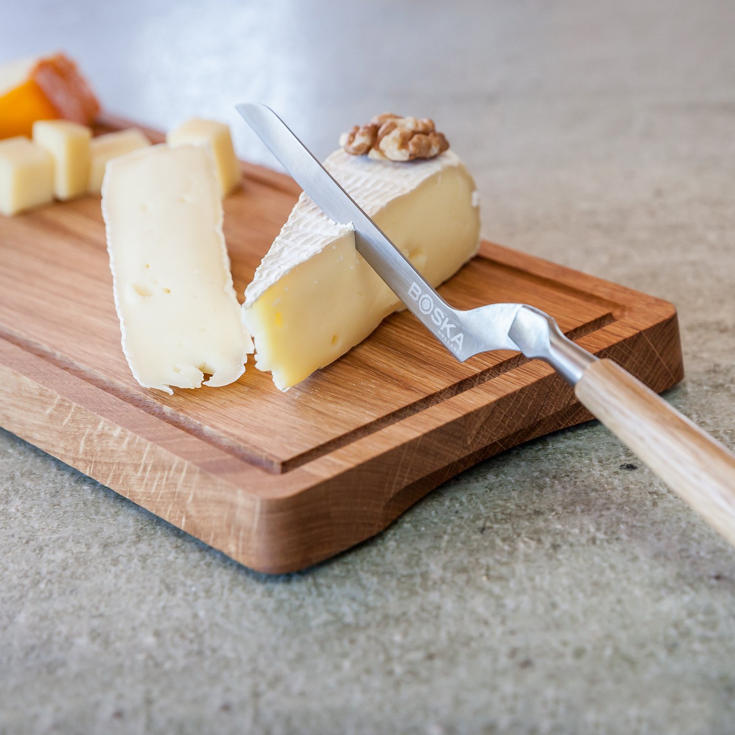 Girolle - Friseur à fromage - Tête de Moine - bois de chêne - Life - Boska
